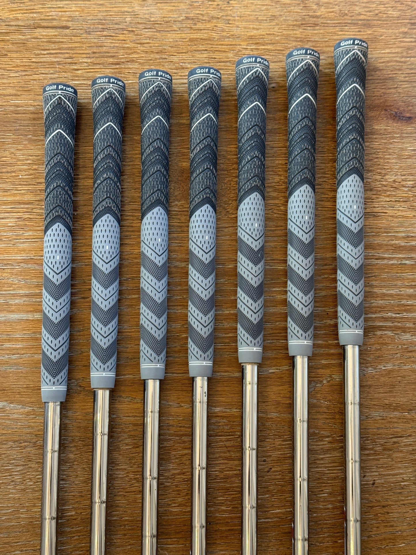 Titleist T300/T200 ‘21 Combo Iron Set (5-GW) / AMT Red R300 shafts (regular)