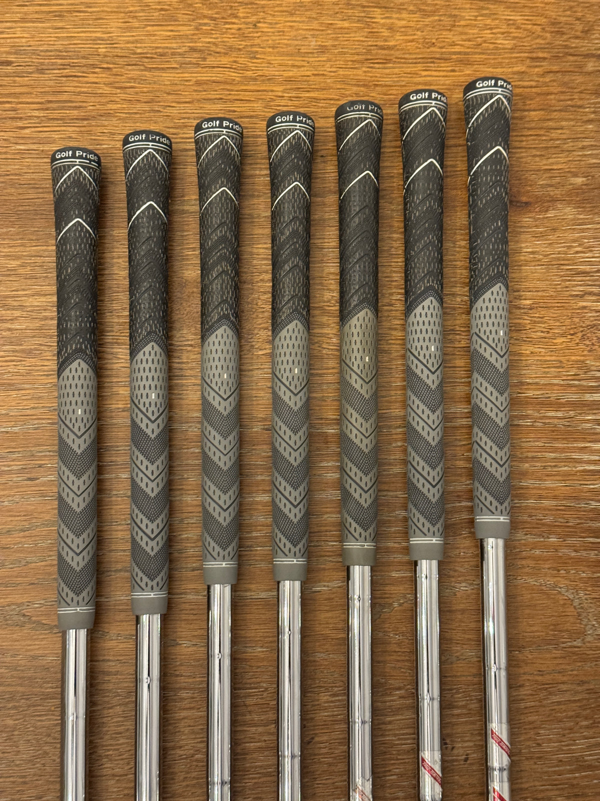 Titleist 718 AP3 Iron Set +1/2” (5-GW) / AMT Red S300 shafts (stiff)