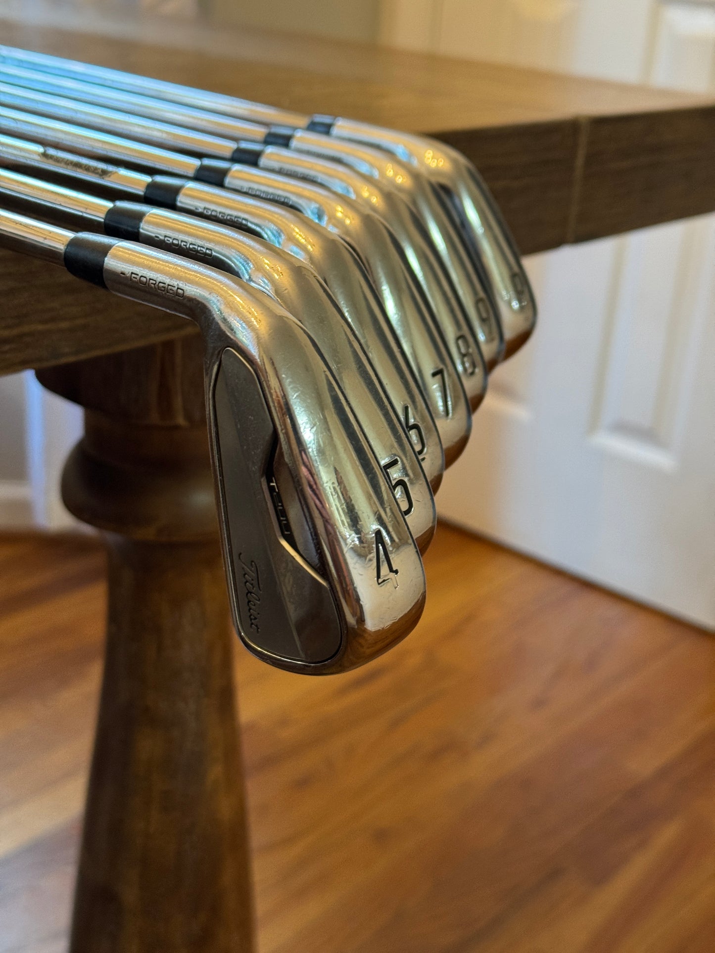 Titleist T200 Iron Set (4-PW) / Project X 6.0 120g shafts Stiff
