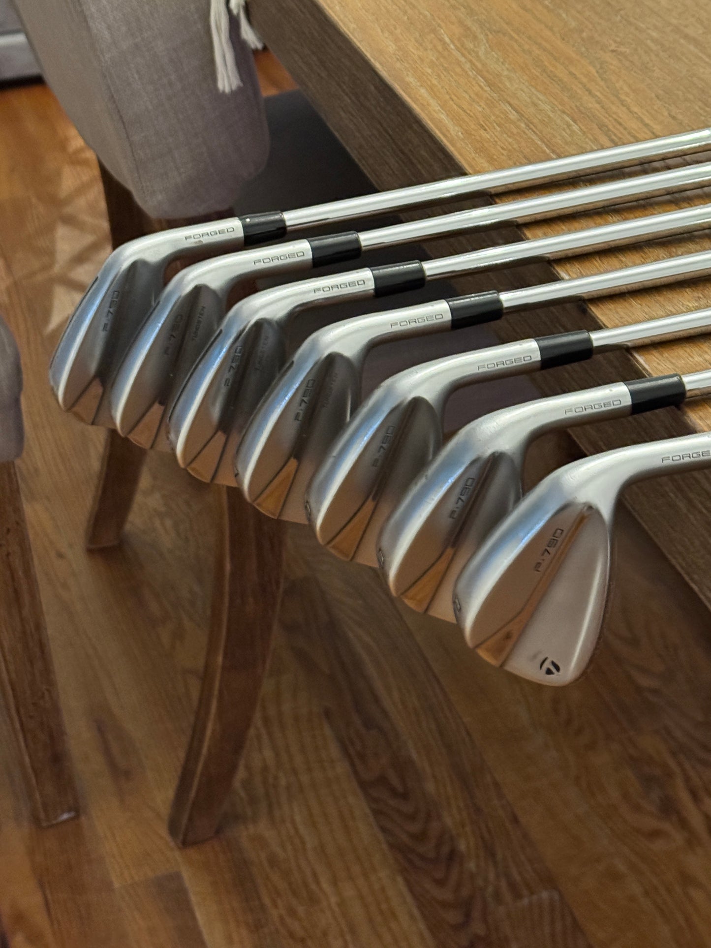 Taylormade P790 Iron Set (4-PW) / Dynamic Gold S300 shafts Stiff