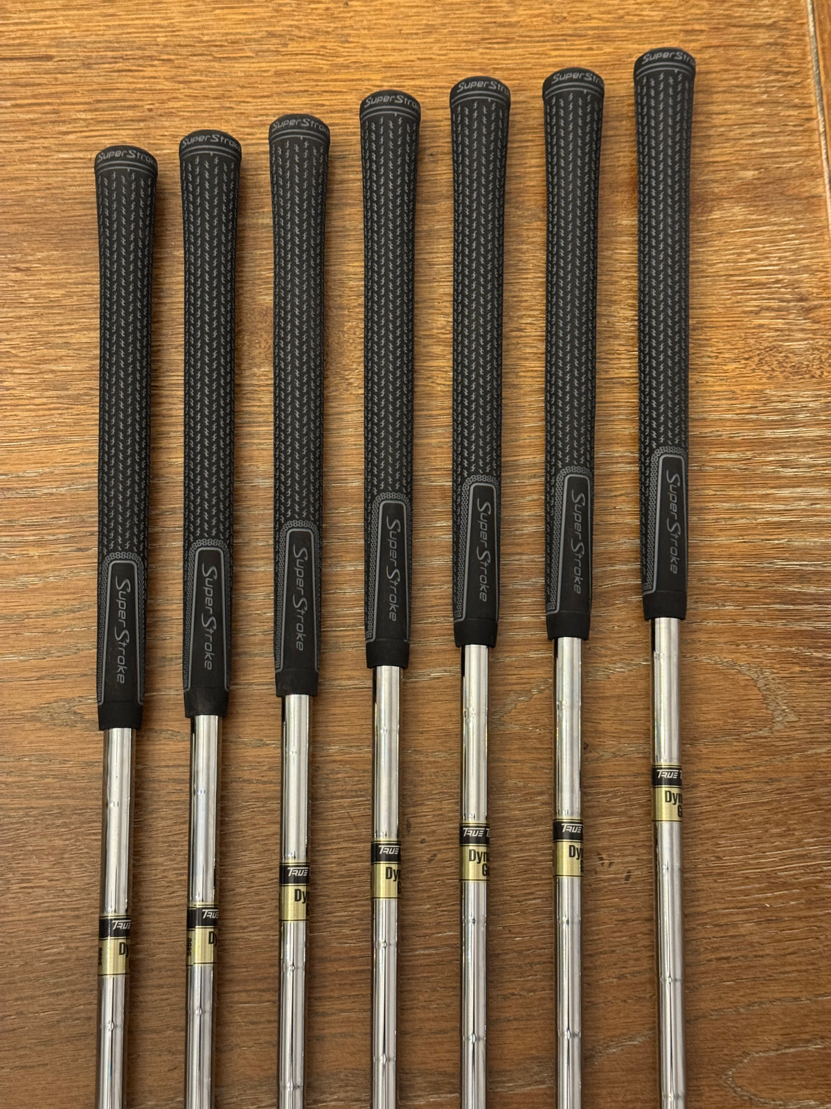 *MINT* Titleist T100 '25 Forged Iron Set +1/2” (4-PW) / Dynamic Gold S400 shafts (stiff)