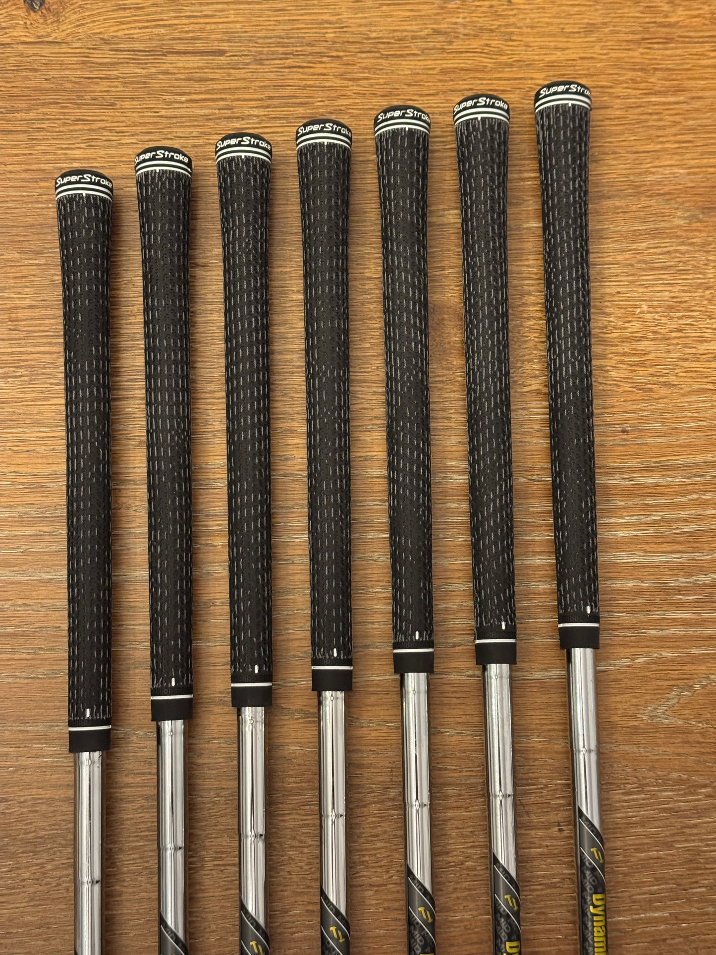 Srixon ZXi5 Forged '25 Iron Set (4-PW) / Dynamic Gold MID R300 shafts (regular)