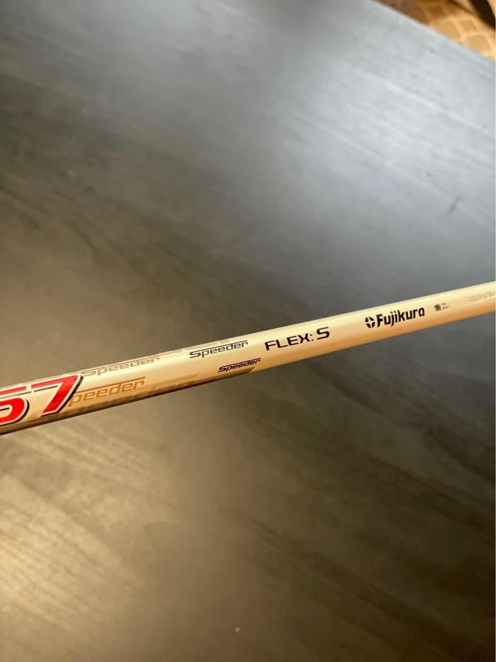Titleist 915F 3-wood (15°) / Fujikura Speeder shaft Stiff