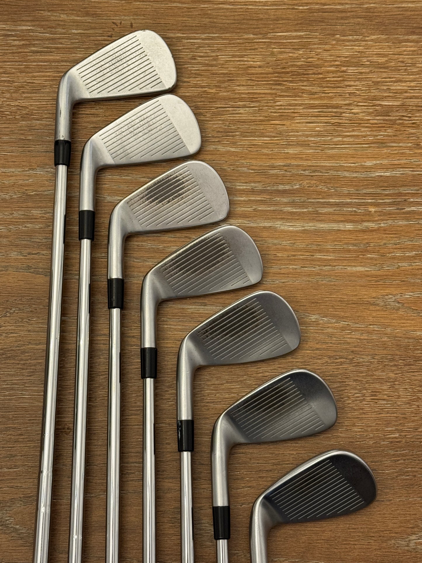 Taylormade P790 Iron Set (4-PW) / Dynamic Gold S300 shafts Stiff