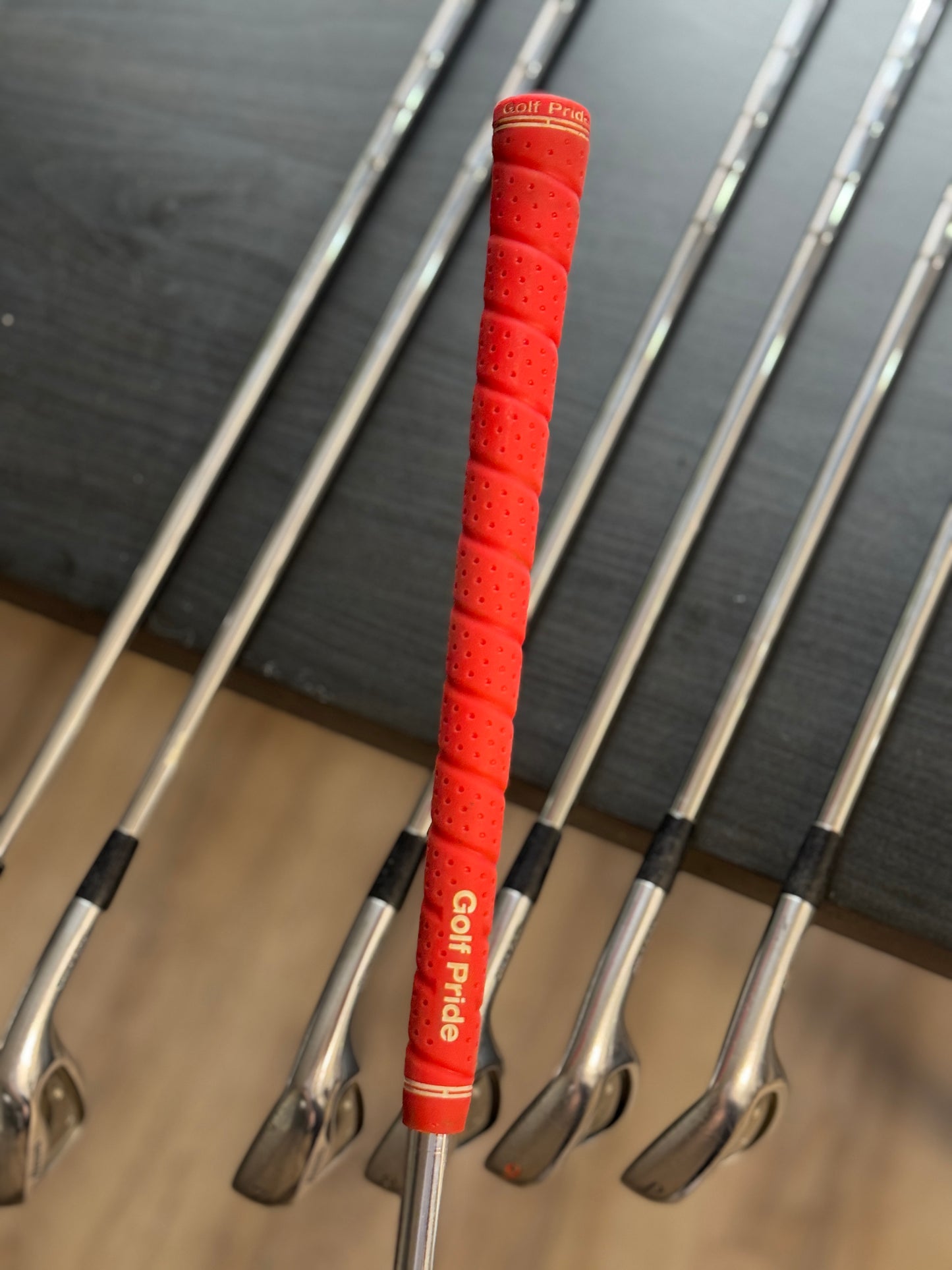 Mizuno MP-H4 Iron Set (4-PW) / TT XP R300 Regular