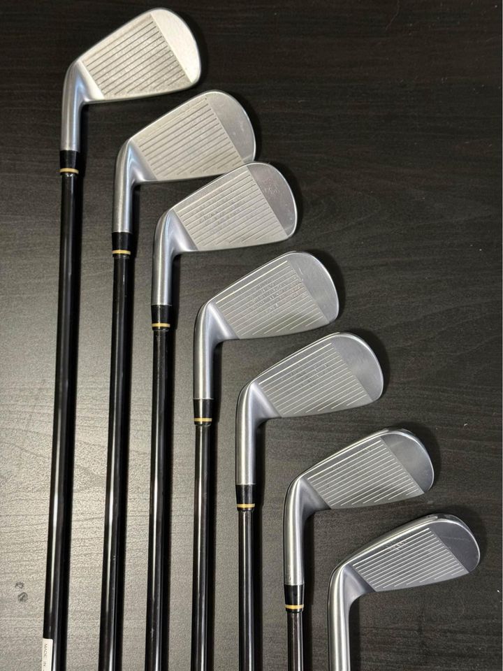 Honma TW757P Iron Set (5-AW) / Honma VIZARD 50 S shafts Stiff