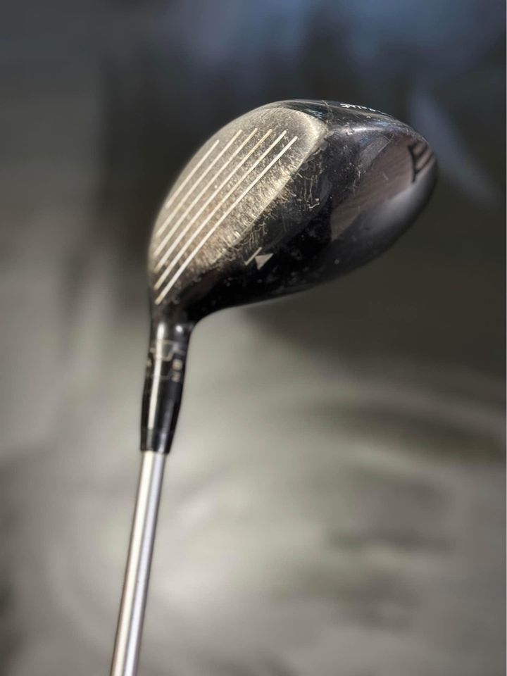 Titleist 913F 3-wood (15°) / Diamana 60R shaft Regular