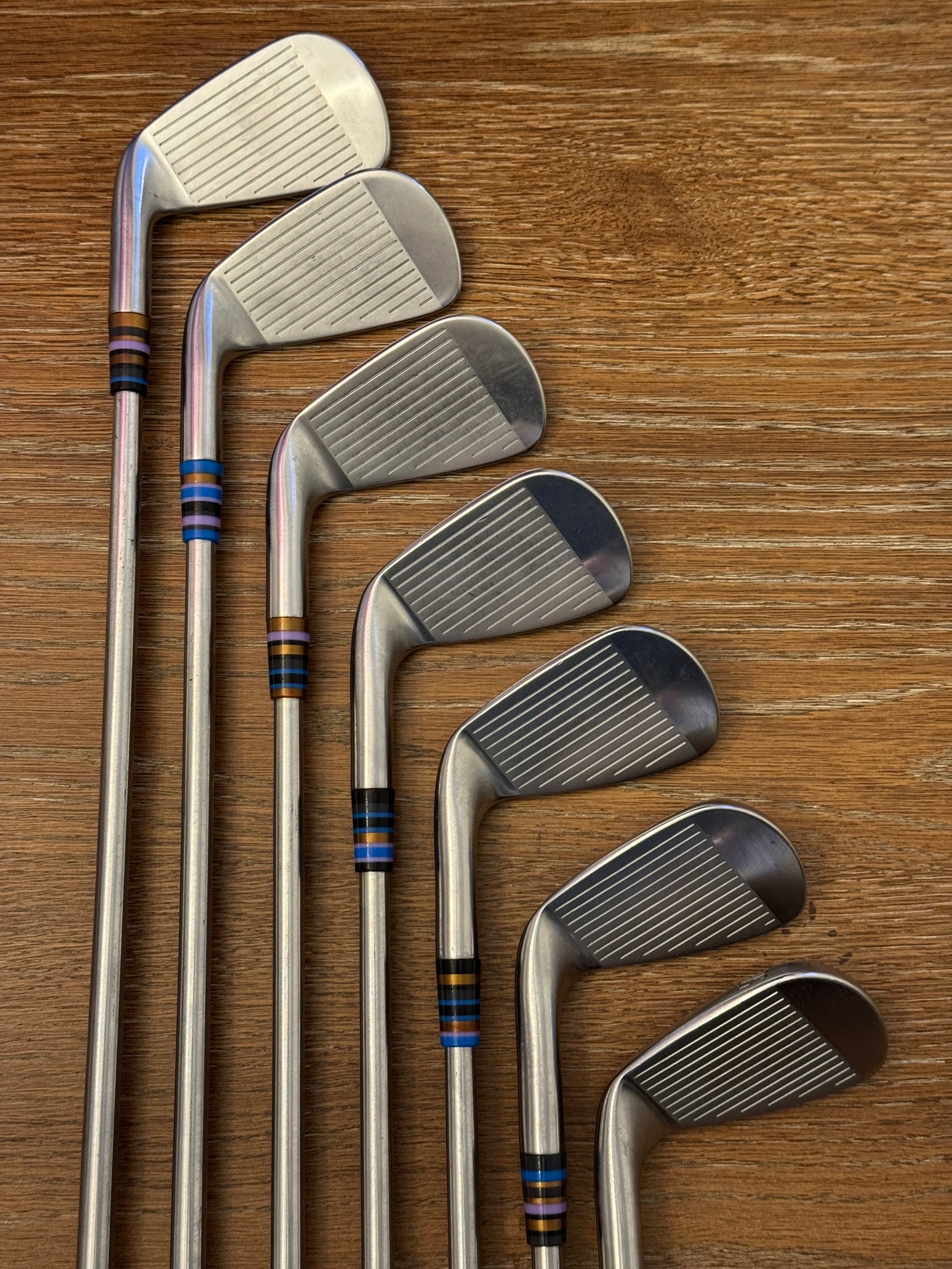Titleist T100 ‘23 Iron Set (5-GW) / Project X LZ 6.5 125g shafts Xtra Stiff