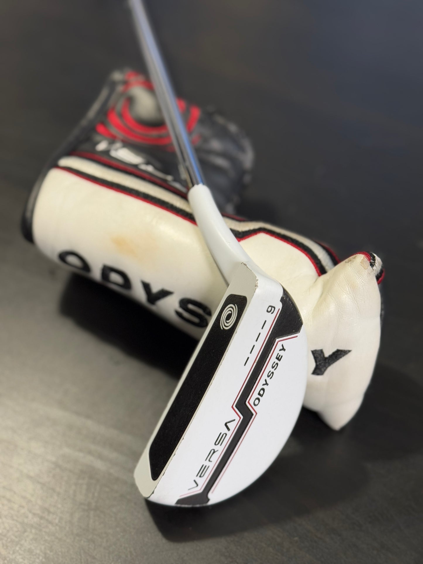 Odyssey Versa Half Moon Putter (34”)