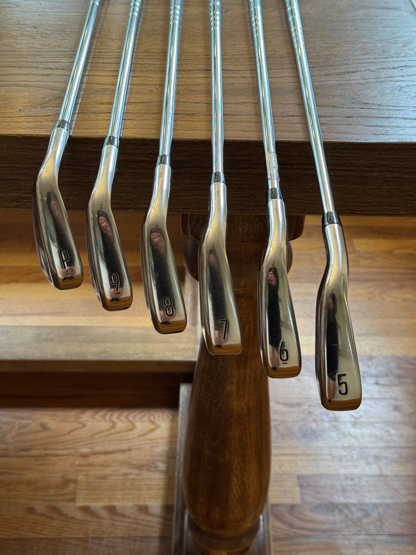 Titleist T350 ‘23 Iron Set (5-PW) / True Temper AMT R300 shafts Regular