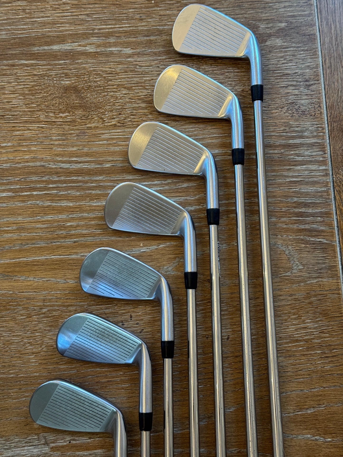 Titleist T200 Iron Set (4-PW) / Project X 6.0 120g shafts Stiff