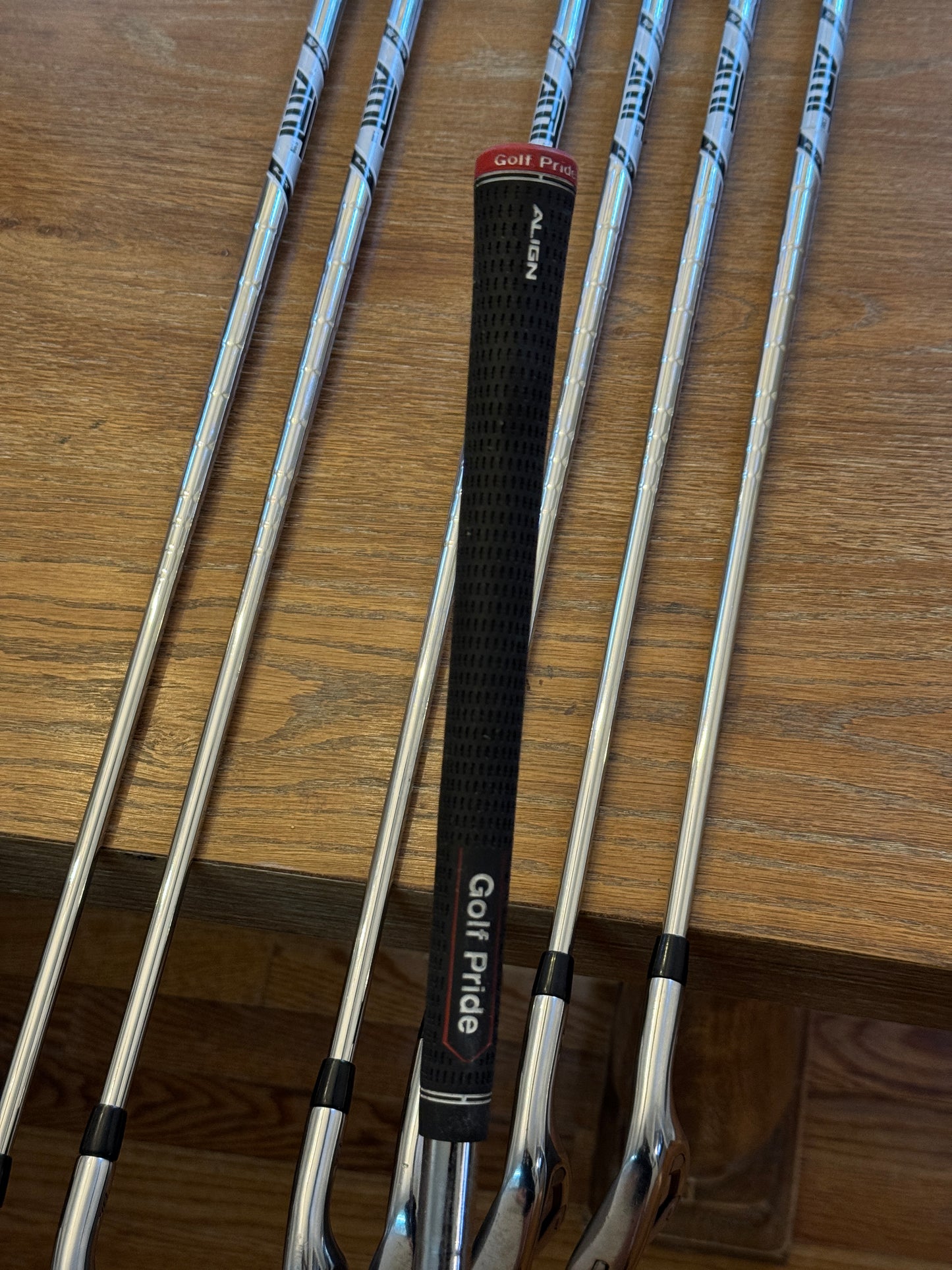 Titleist 718 AP3 Iron Set (4-PW) / AMT Black S300 shafts Stiff
