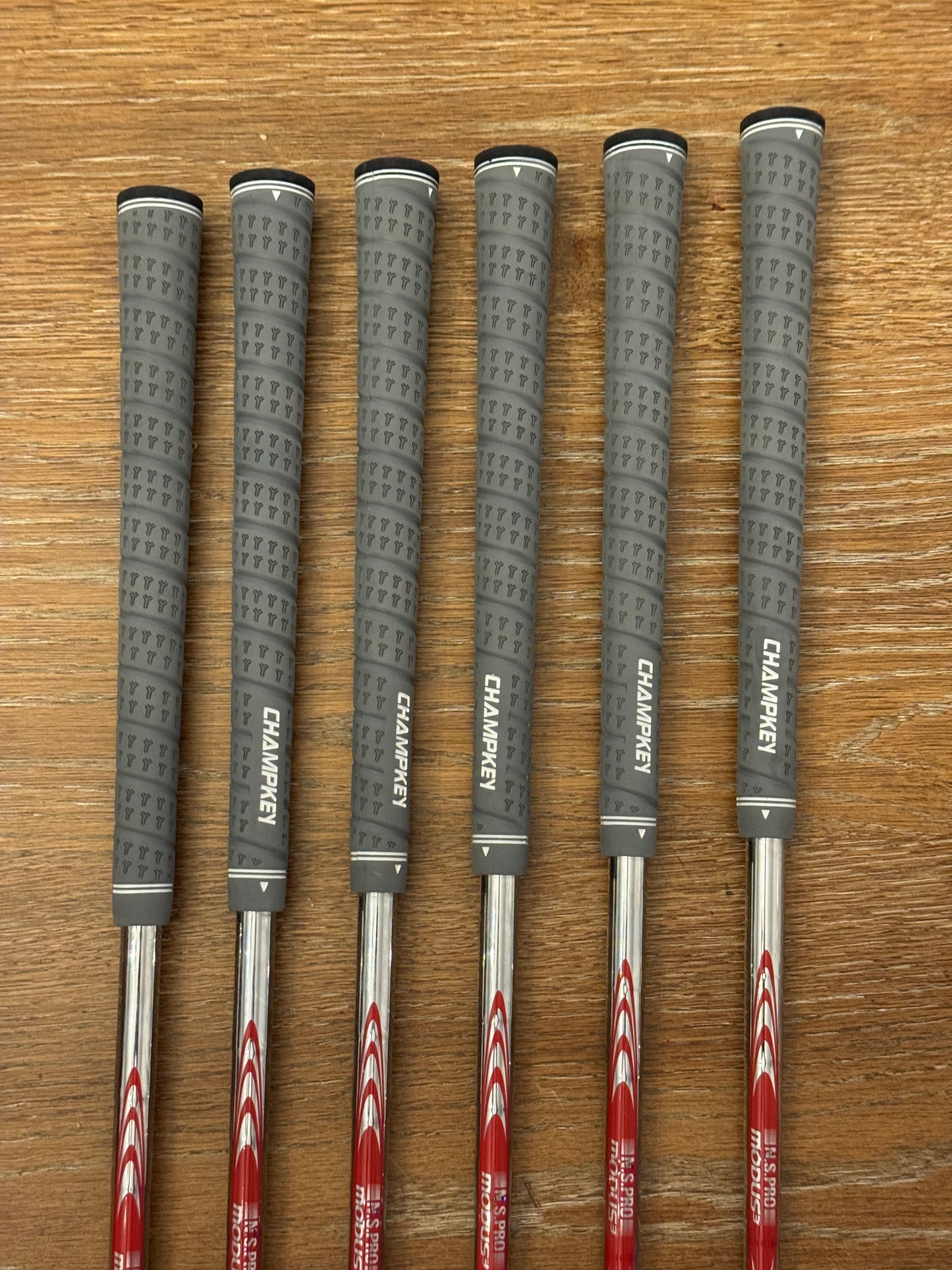 Titleist 716 T-MB Iron Set (5-PW) / N.S. Pro Modus3 Tour120 S shafts (stiff)