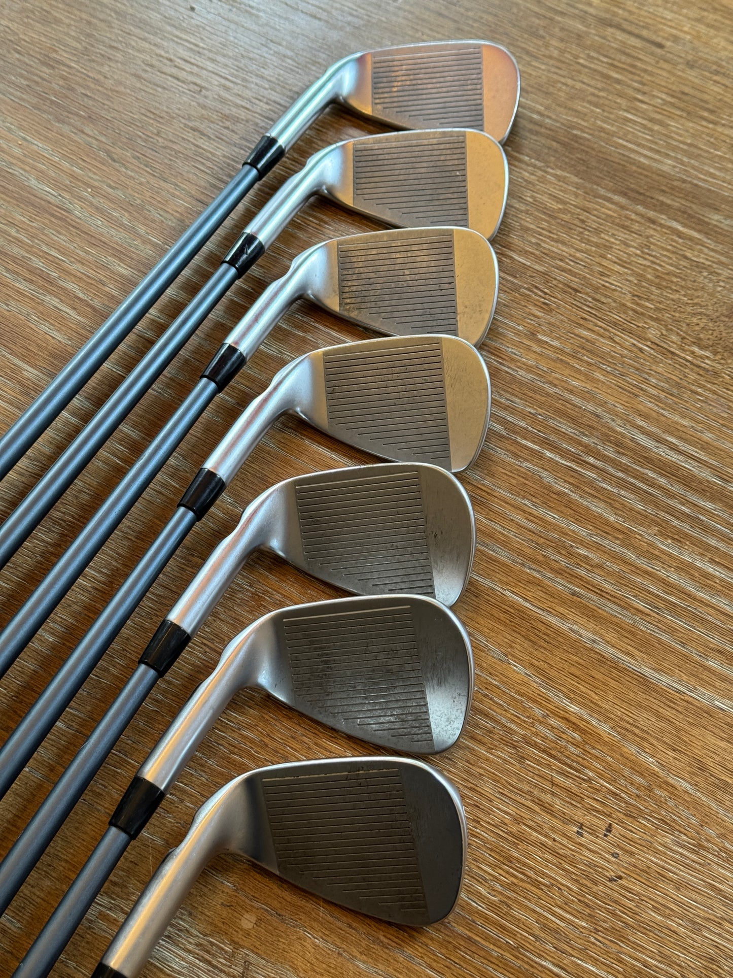 Ping i525 Iron Set (5-GW) / Ping ALTA CB shafts Stiff