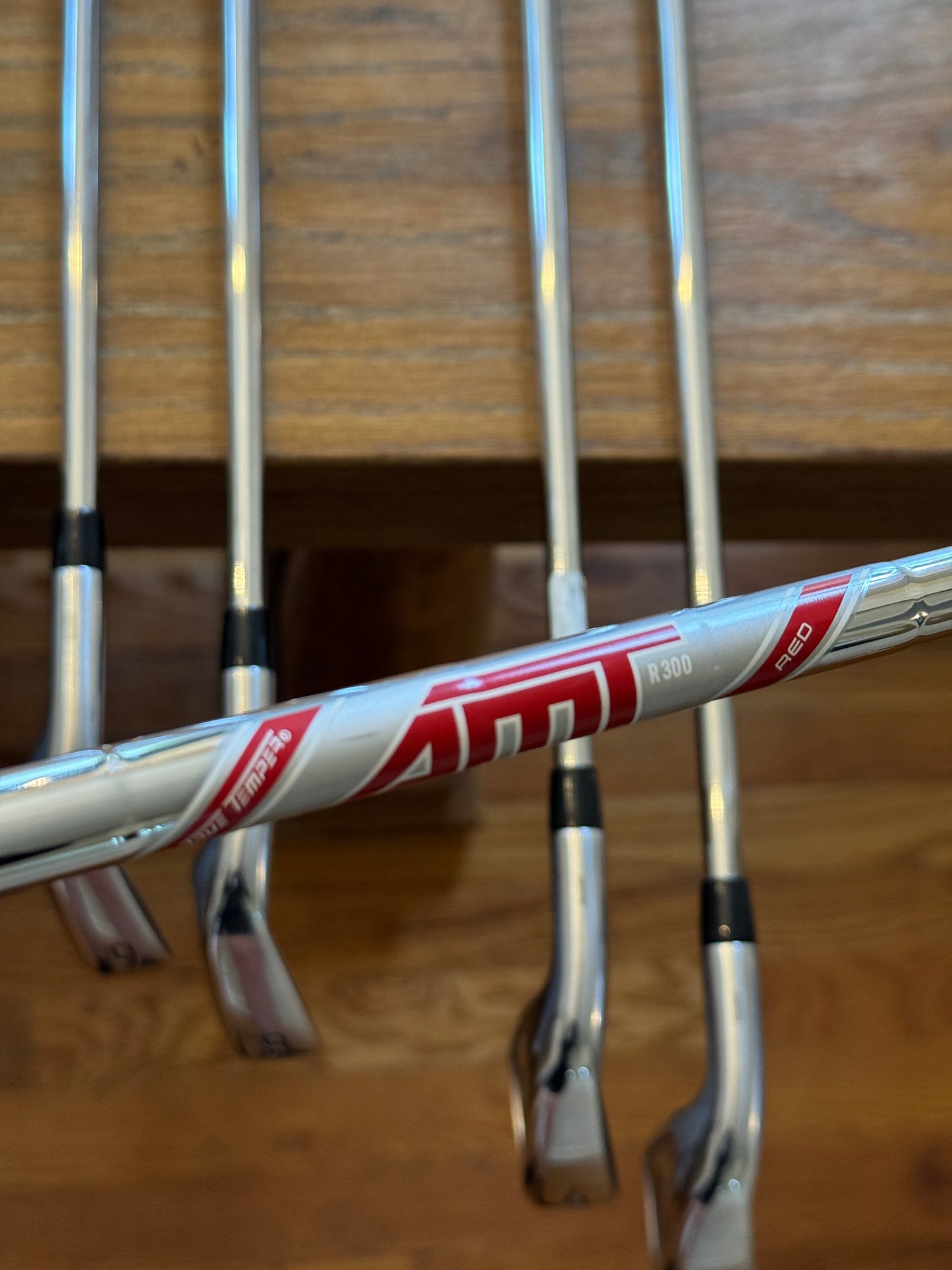Titleist T350 ‘23 Iron Set (5-PW) / True Temper AMT R300 shafts Regular