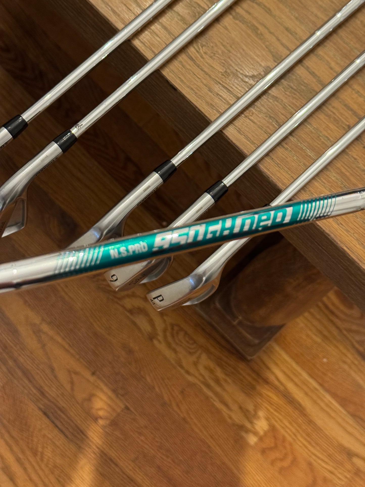 Titleist T150 ‘23 Iron Set (5-PW) / N.S. Pro 950 GH Neo shafts Stiff