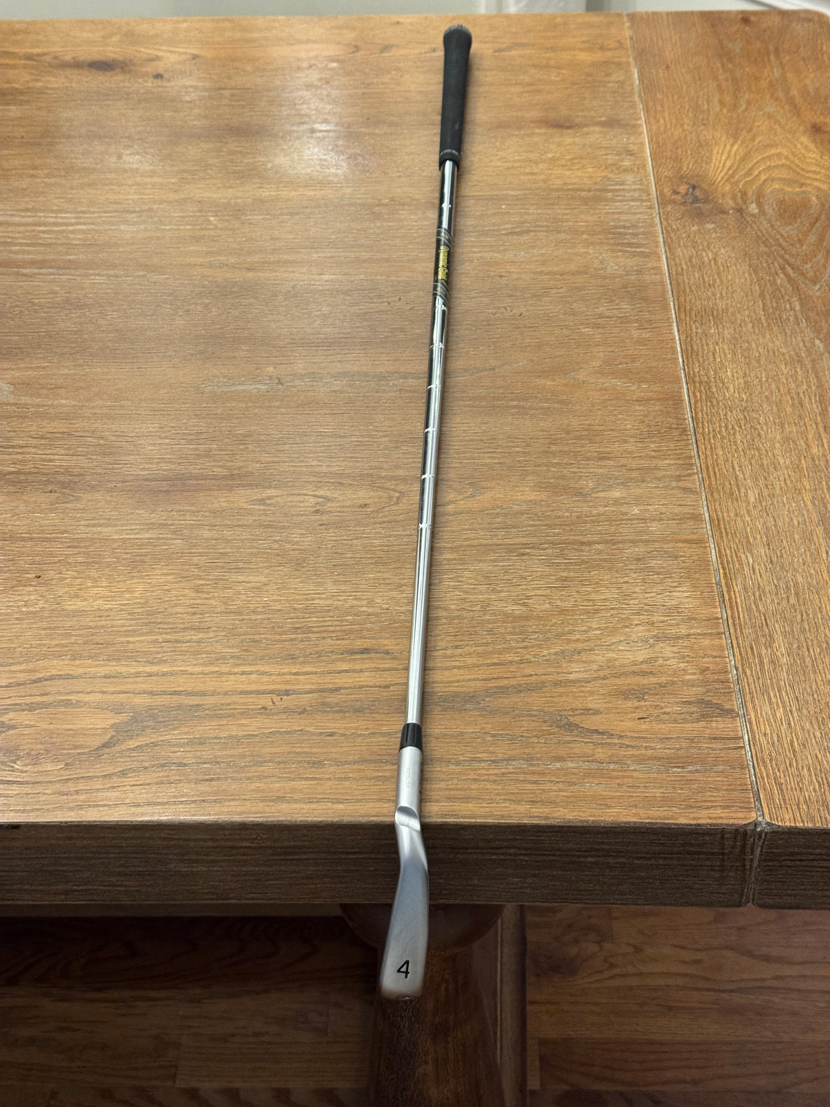 Ping i540 4-Iron +1/2” (black dot) / Dynamic Gold MID S300 shaft (stiff)