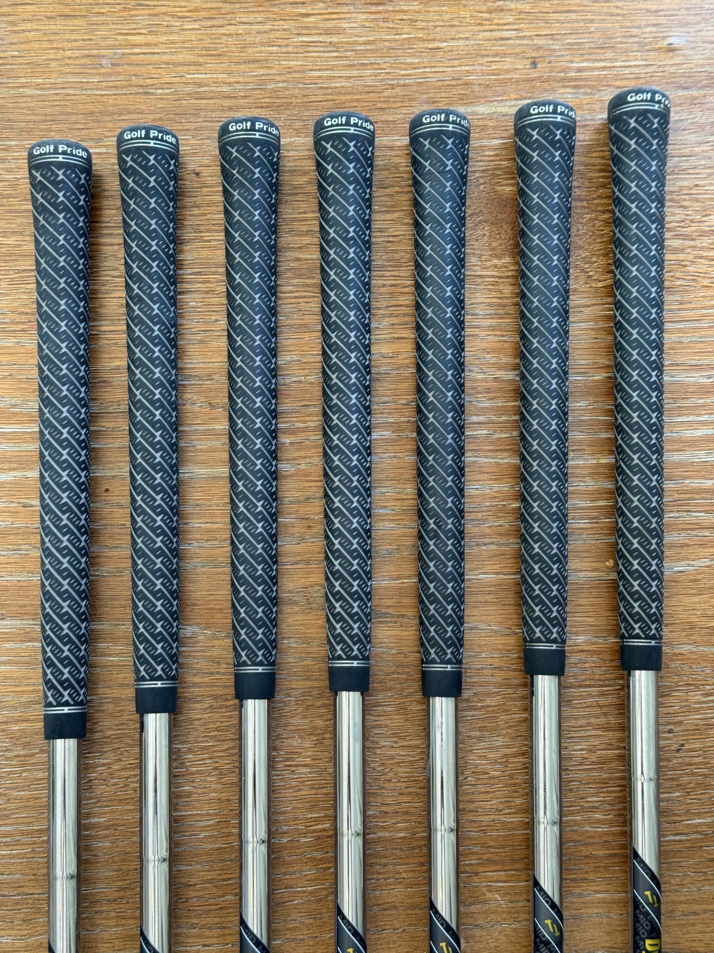 Taylormade P790 ‘25 Iron Set (4-PW) / Dynamic Gold MID 115 S300 shafts (stiff)