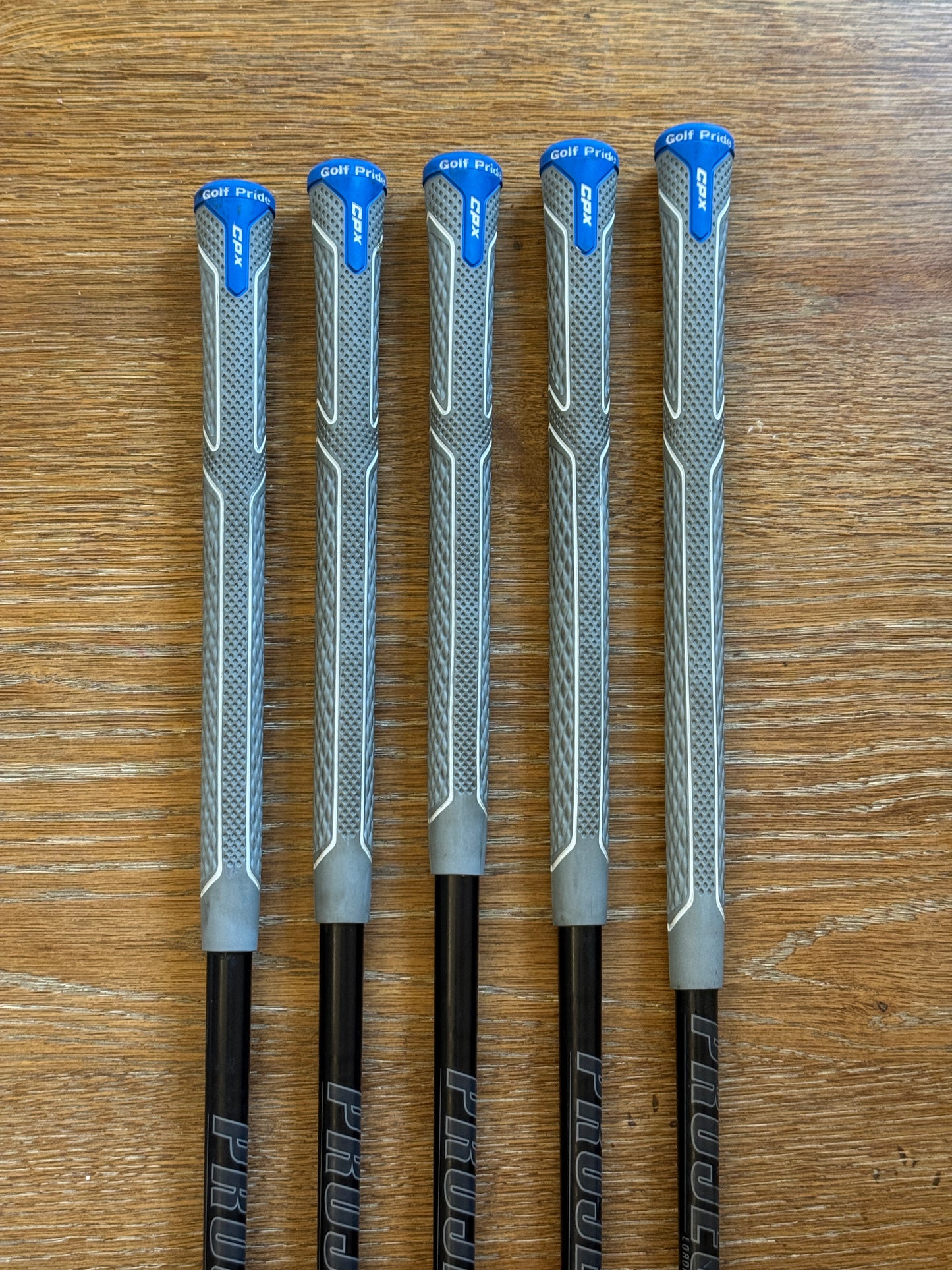 Taylormade P770 Iron Set (4-PW) / Project X LZ 5.5 shafts (stiff)