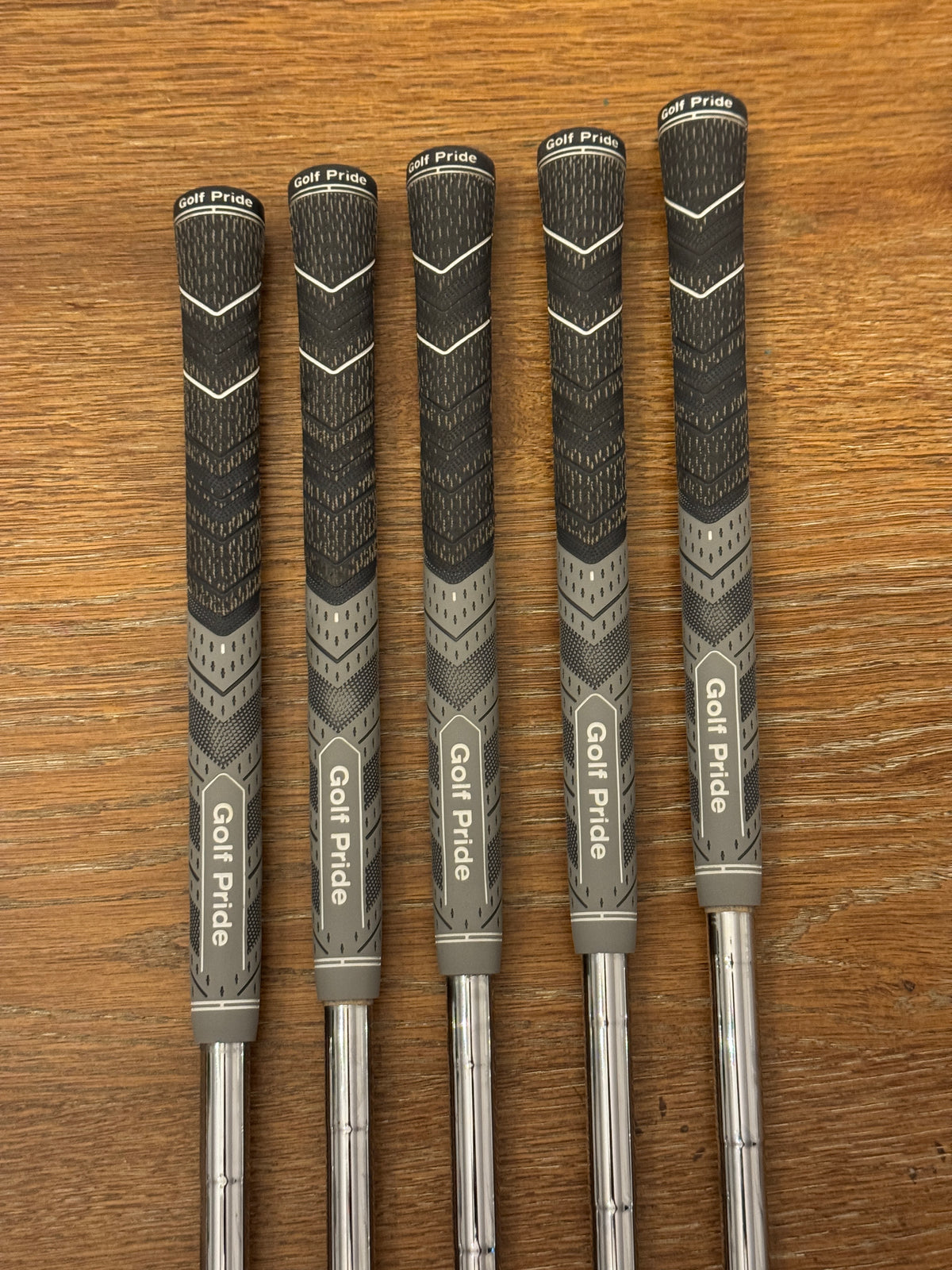 Titleist 710 AP2 Iron Set (5-9 iron) / AMT Red R300 shafts (regular)