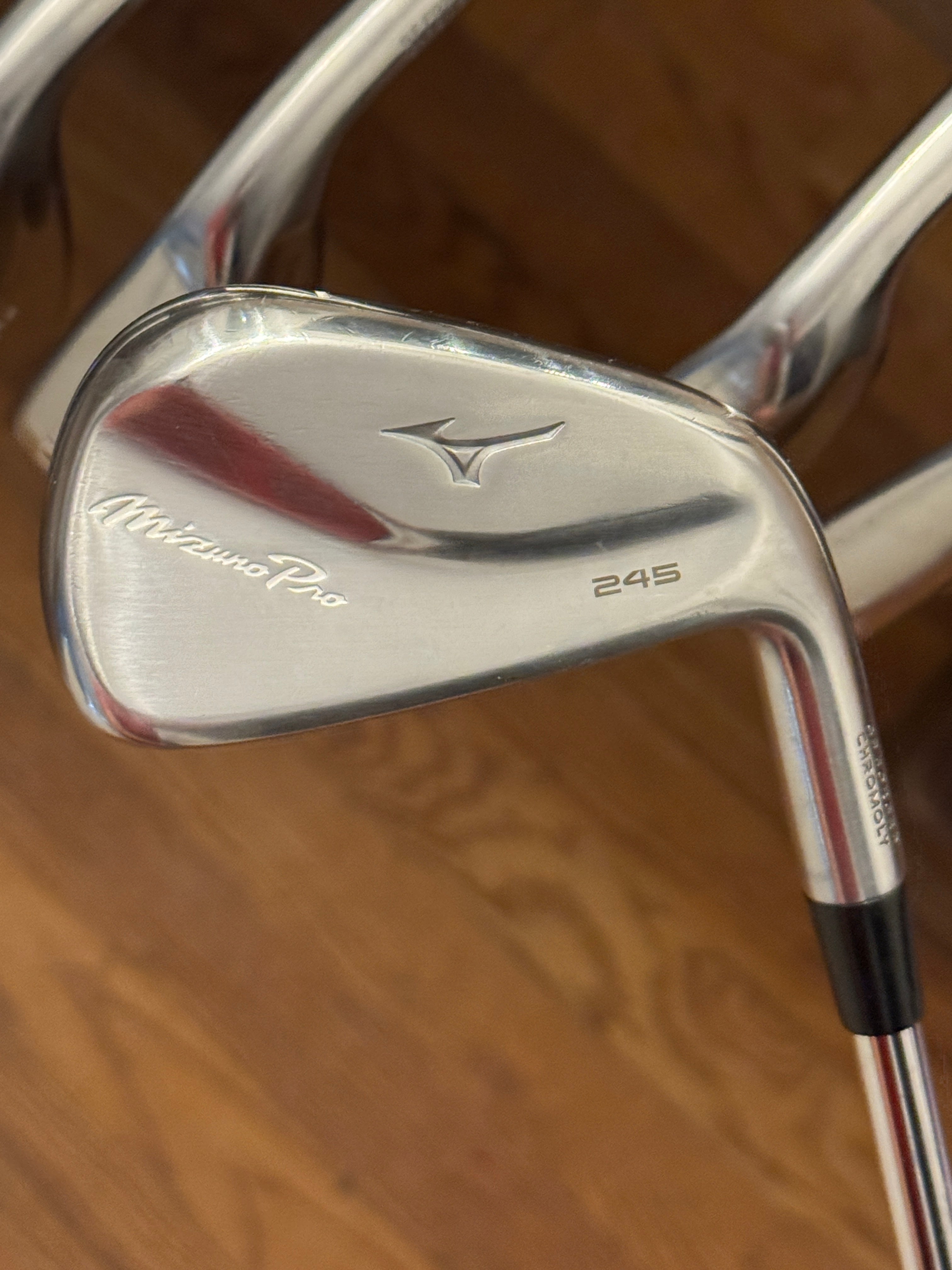 Mizuno Pro 245 Iron Set (4-PW) / KBS Tour Lite shafts Stiff