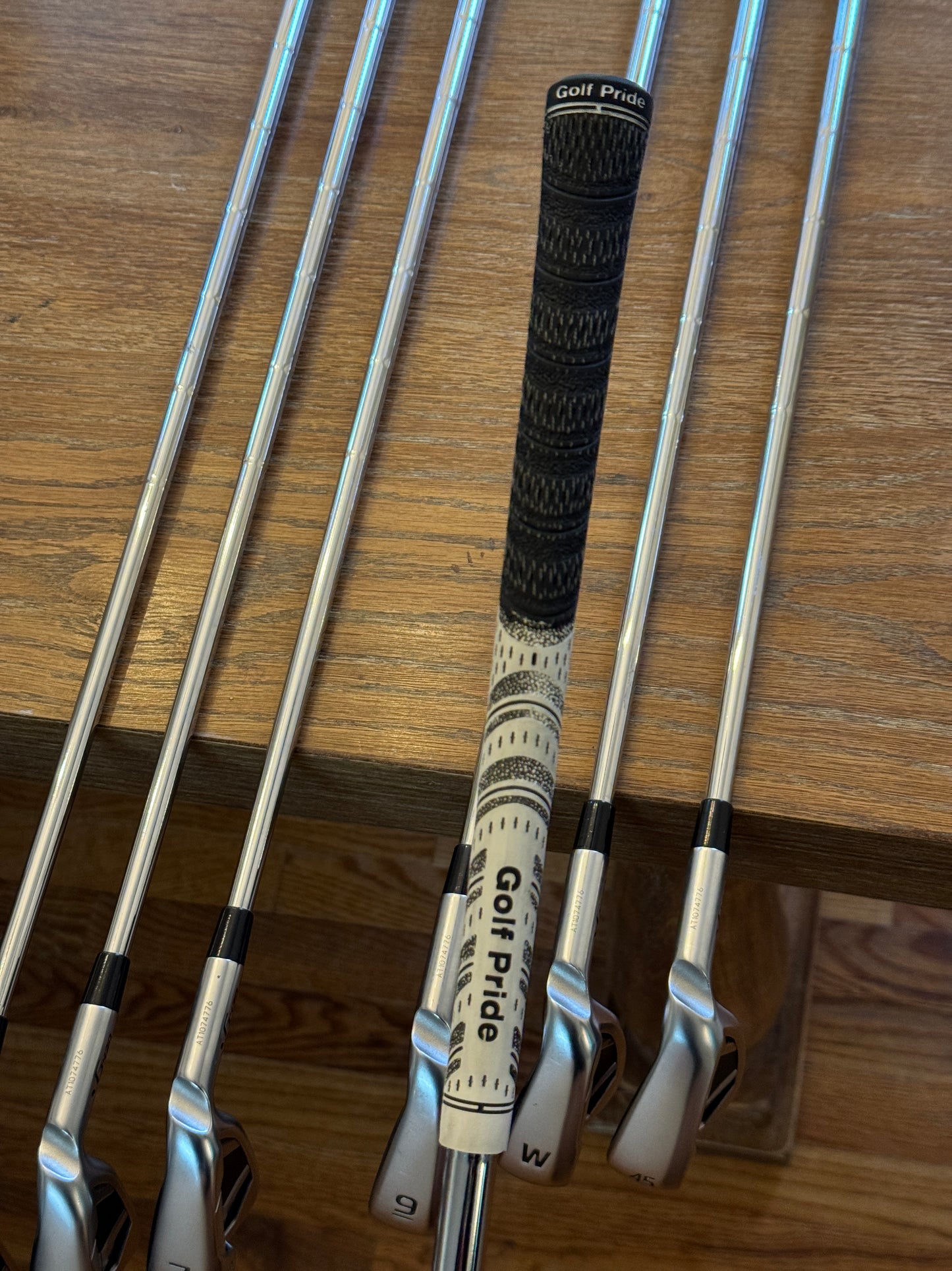 Ping G430 Iron Set (5-GW) / Dynamic Gold S300 shafts Stiff