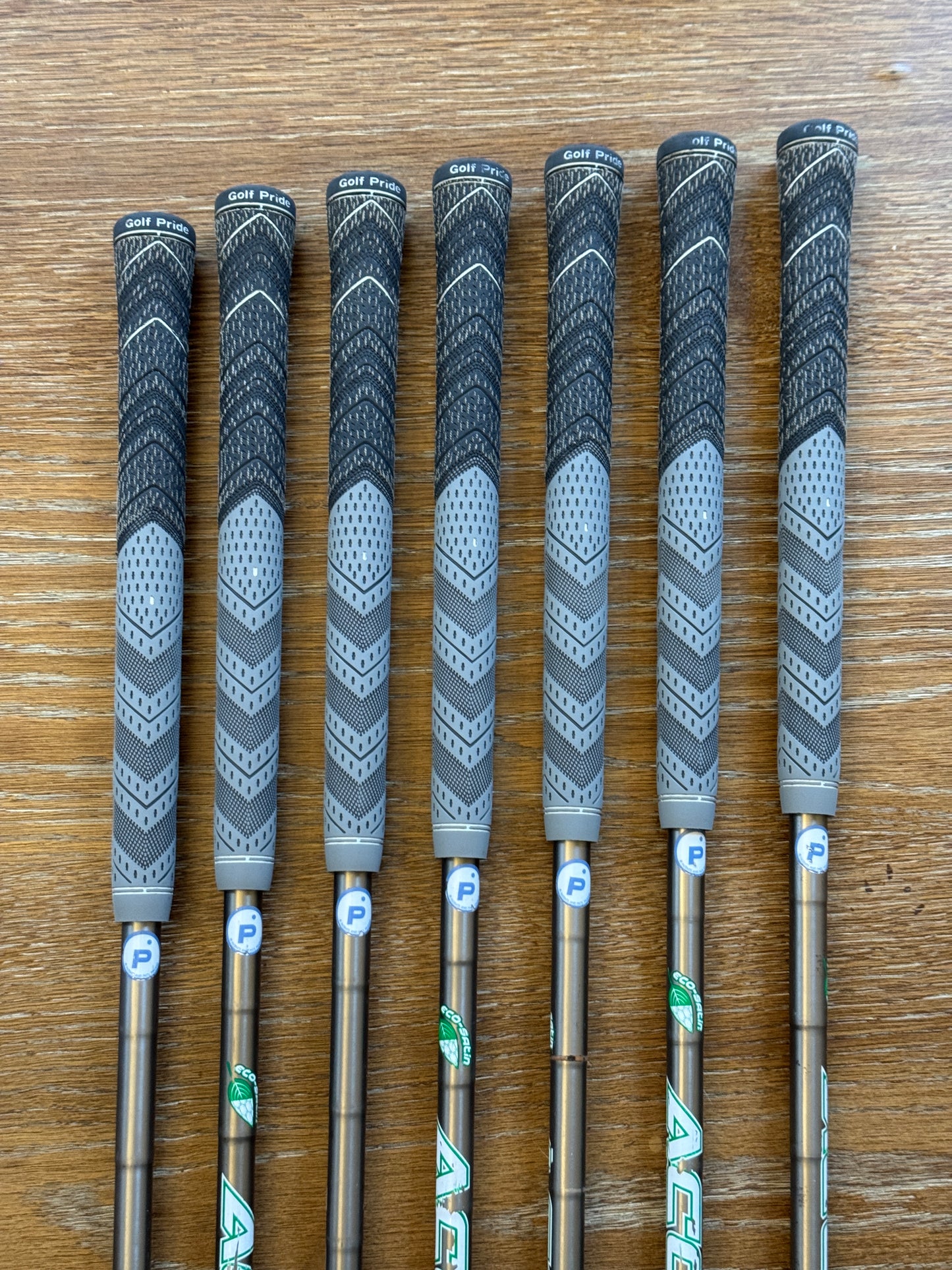 Titleist T100S Iron Set (4-PW) / ACCRA iSeries 125i shafts Xtra stiff
