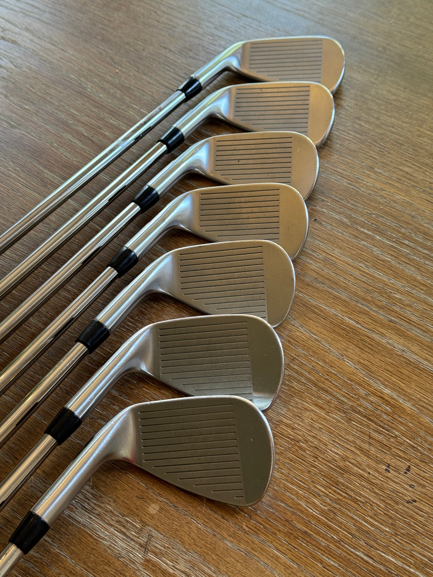Titleist T100 Iron Set (4-PW) / Project X LZ 6.0 120g shafts Stiff