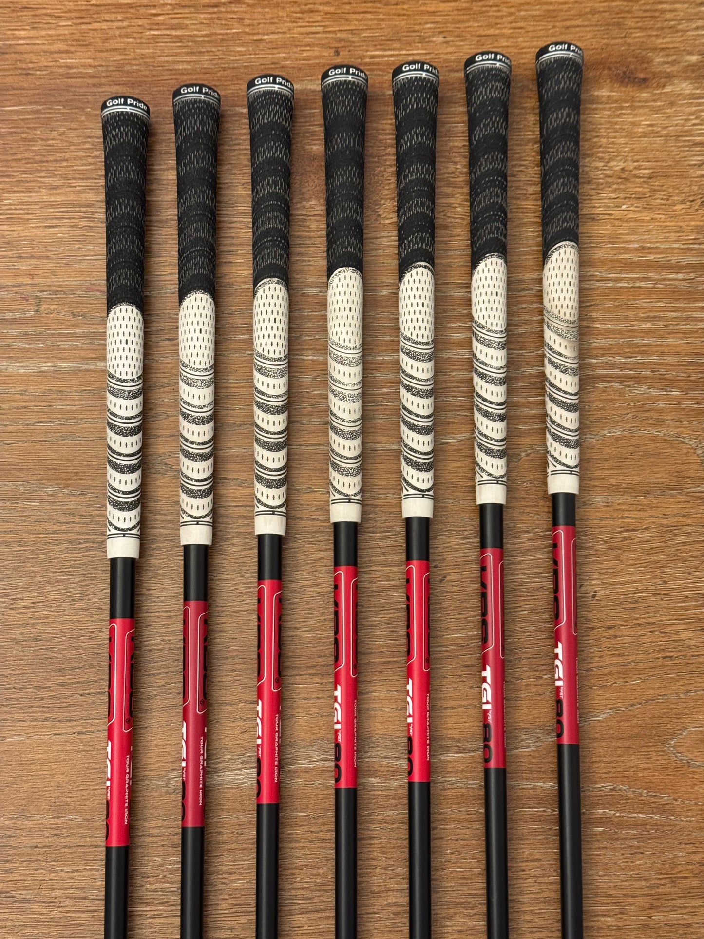 Callaway Apex Pro ‘24 Iron Set (4-PW) / KBS TGI 80 shafts (stiff)
