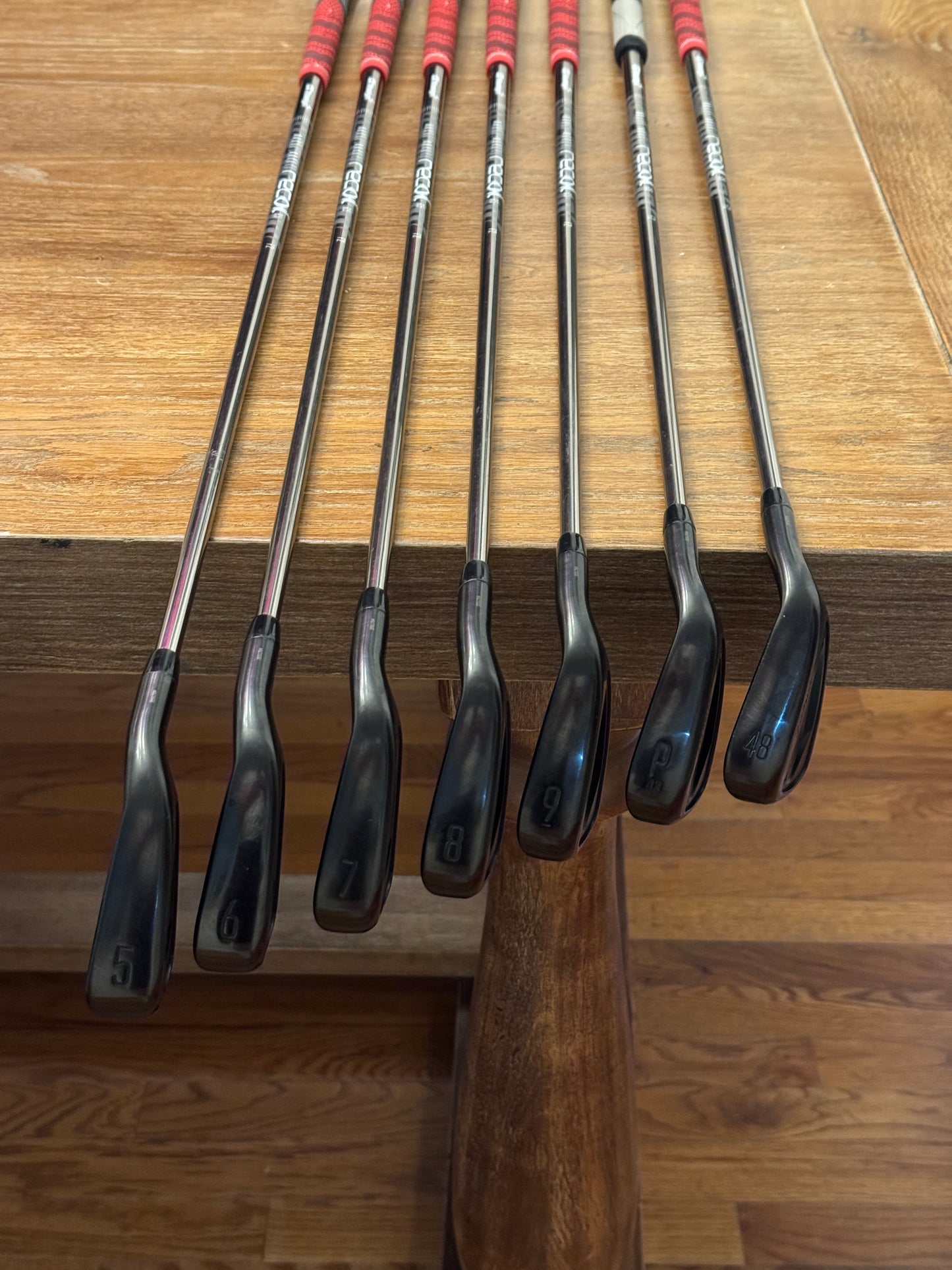 Titleist T350 ‘23 Iron Set (5-AW) / Recoil 65 F2 shafts Senior