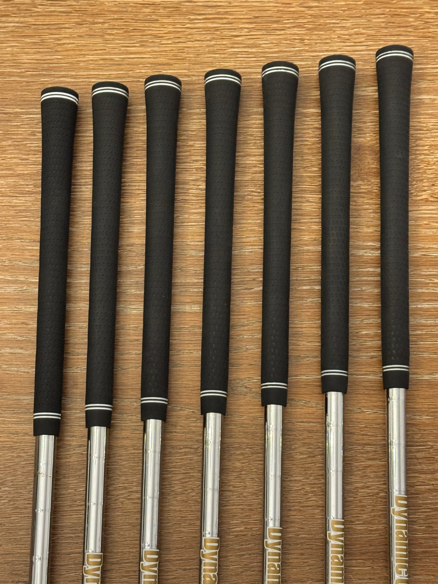 Taylormade P790 Iron Set (4-PW) / Dynamic Gold S300 shafts Stiff