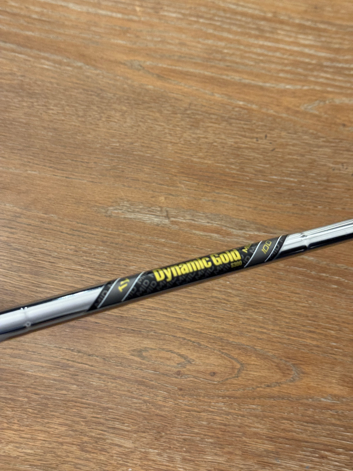 Ping i540 4-Iron +1/2” (black dot) / Dynamic Gold MID S300 shaft (stiff)