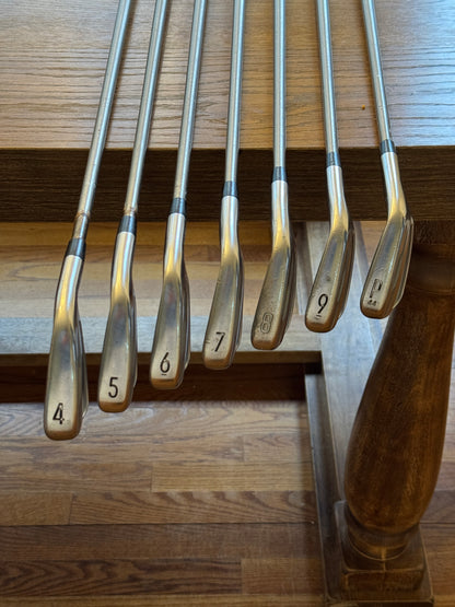 Titleist T100S Iron Set (4-PW) / ACCRA iSeries 125i shafts Xtra stiff