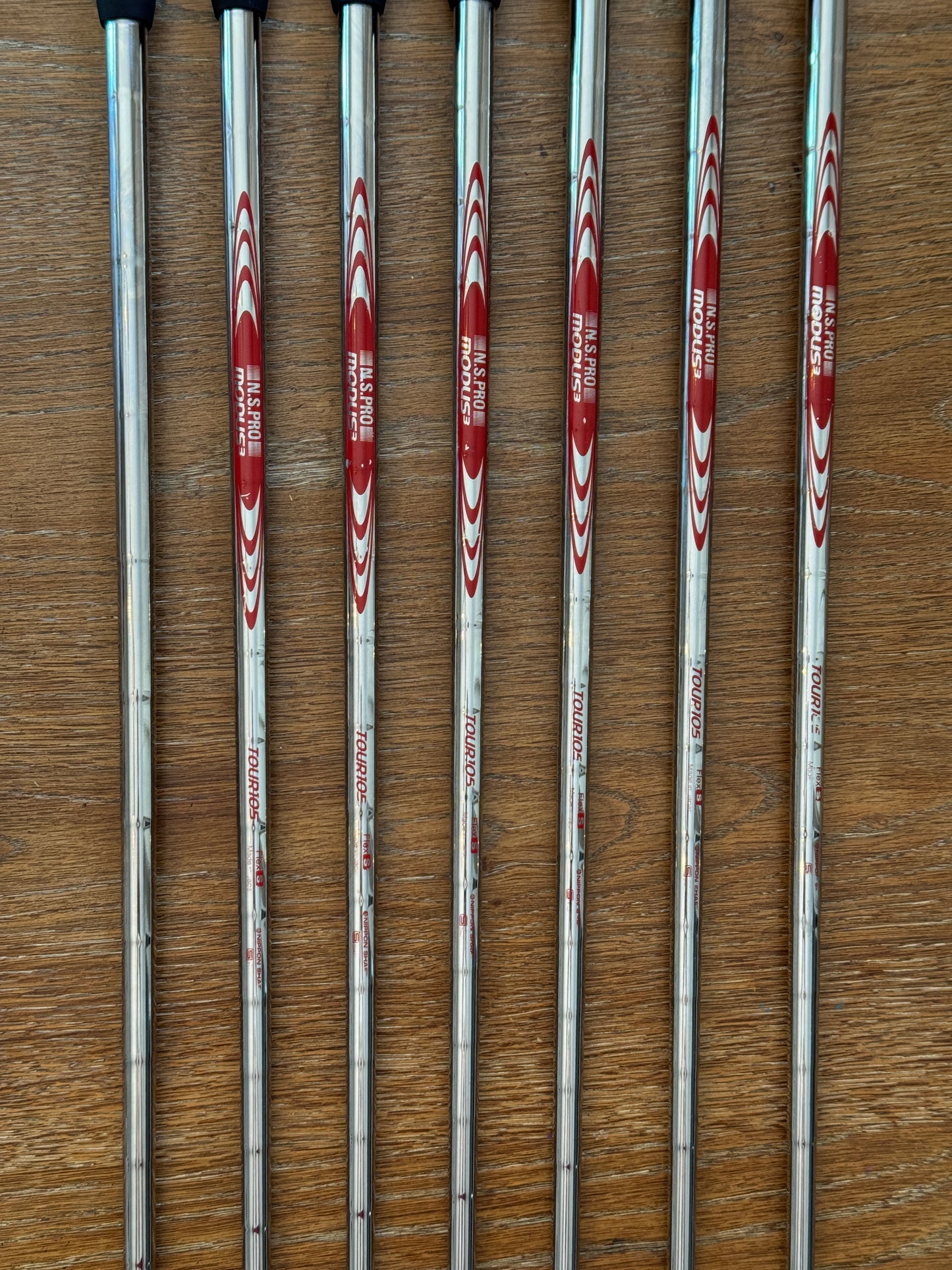 Titleist T100 Iron Set (4-PW) / N.S. Pro Modus3 Tour105 S shafts (stiff)