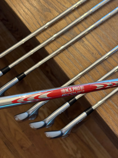 Mizuno Pro 243 Iron Set (5-GW) / N.S. Pro Modus3 Tour105 R shafts (regular)