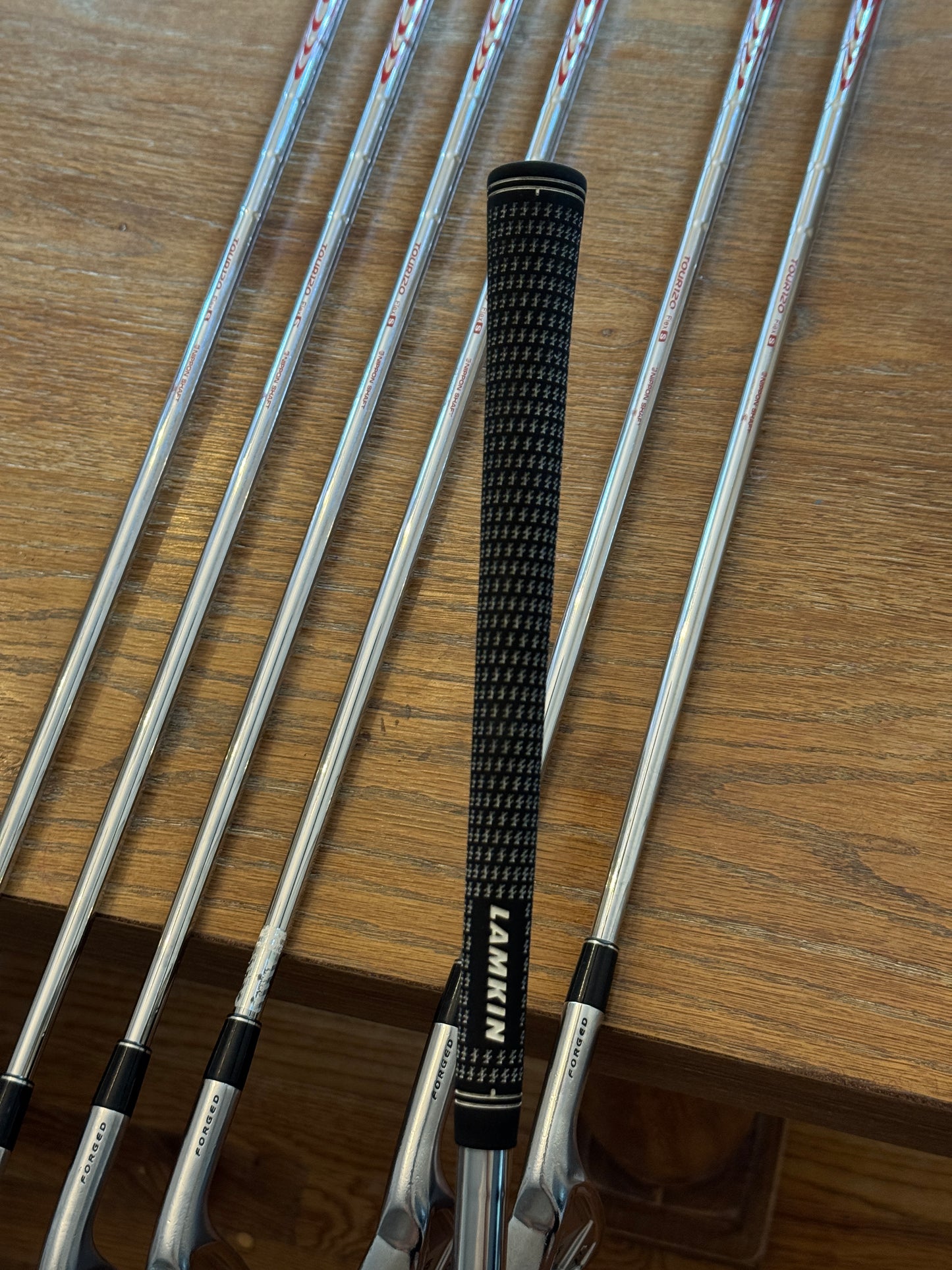 Srixon ZX7 Mkii Forged Iron Set (4-PW) / N.S. Pro Modus3 Tour120 S shafts (stiff)