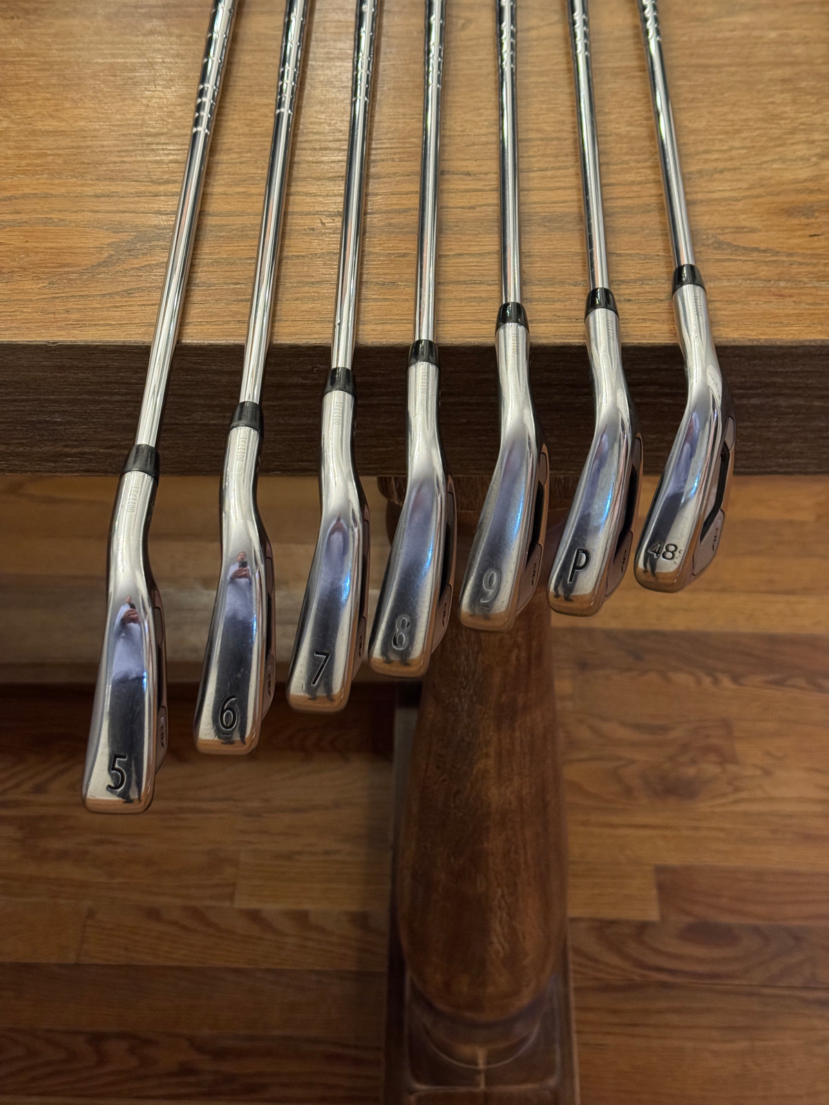 Titleist 718 AP3 Iron Set +1/2” (5-GW) / AMT Red S300 shafts (stiff)