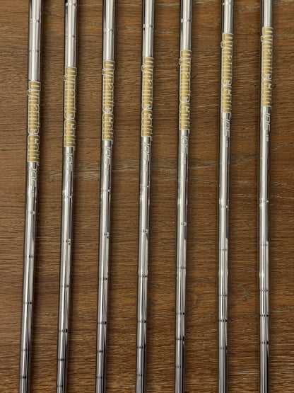 Ping G425 Iron Set (5-UW) / Dynamic Gold S300 shafts (stiff)