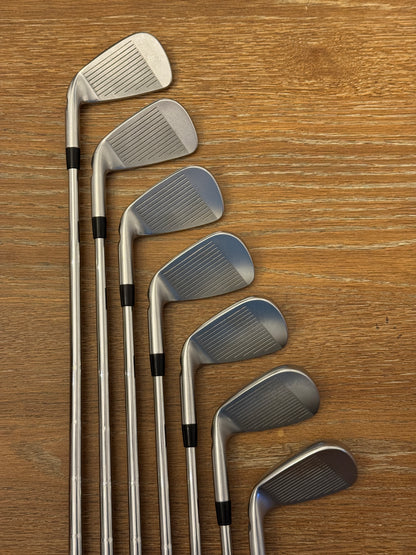Ping i210 Iron Set (5-UW) / Dynamic Gold X100 shafts (xtra stiff)