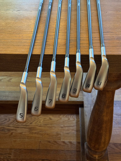 Ping G440 Iron Set (5-GW) / ALTA CB AWT R shafts (regular)