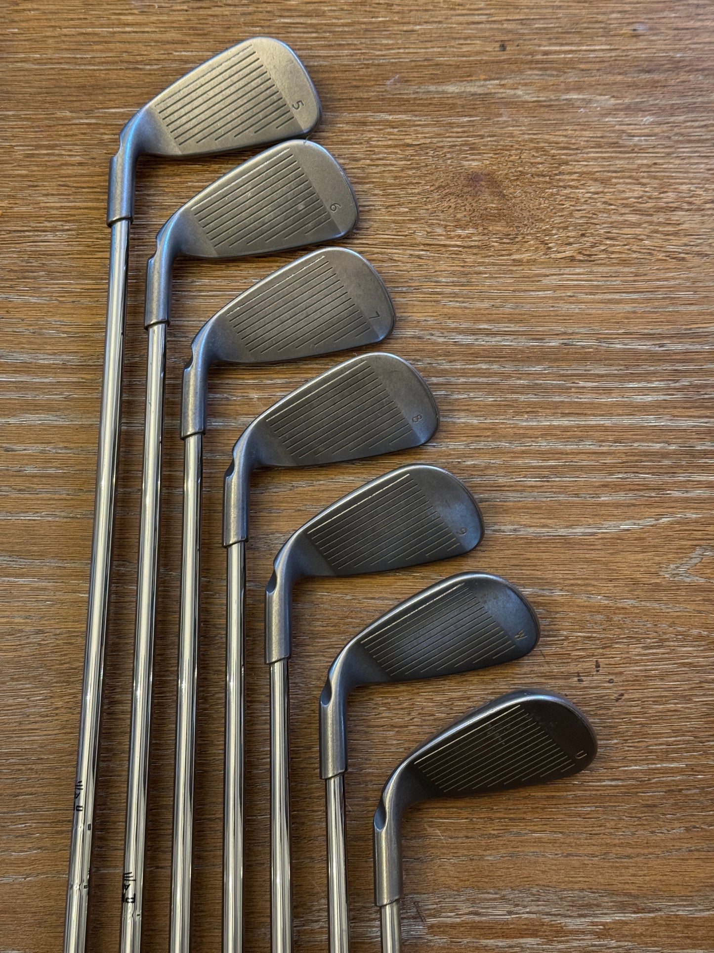Ping G10 Iron Set (5-UW) / AWT R shaft (regular)