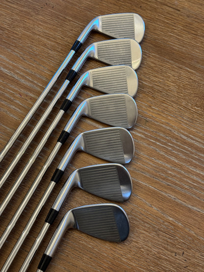 Mizuno Pro 245 Iron Set (5-GW) / Dynamic Gold MID R300 shafts (regular)