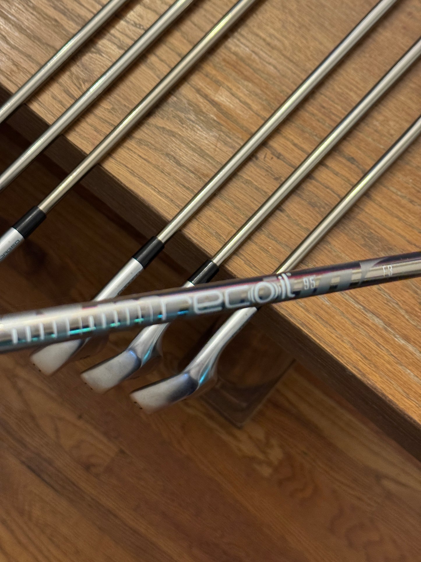 Taylormade P790 ‘21 Iron Set (5-AW) / Recoil 95 F3 shafts (regular)