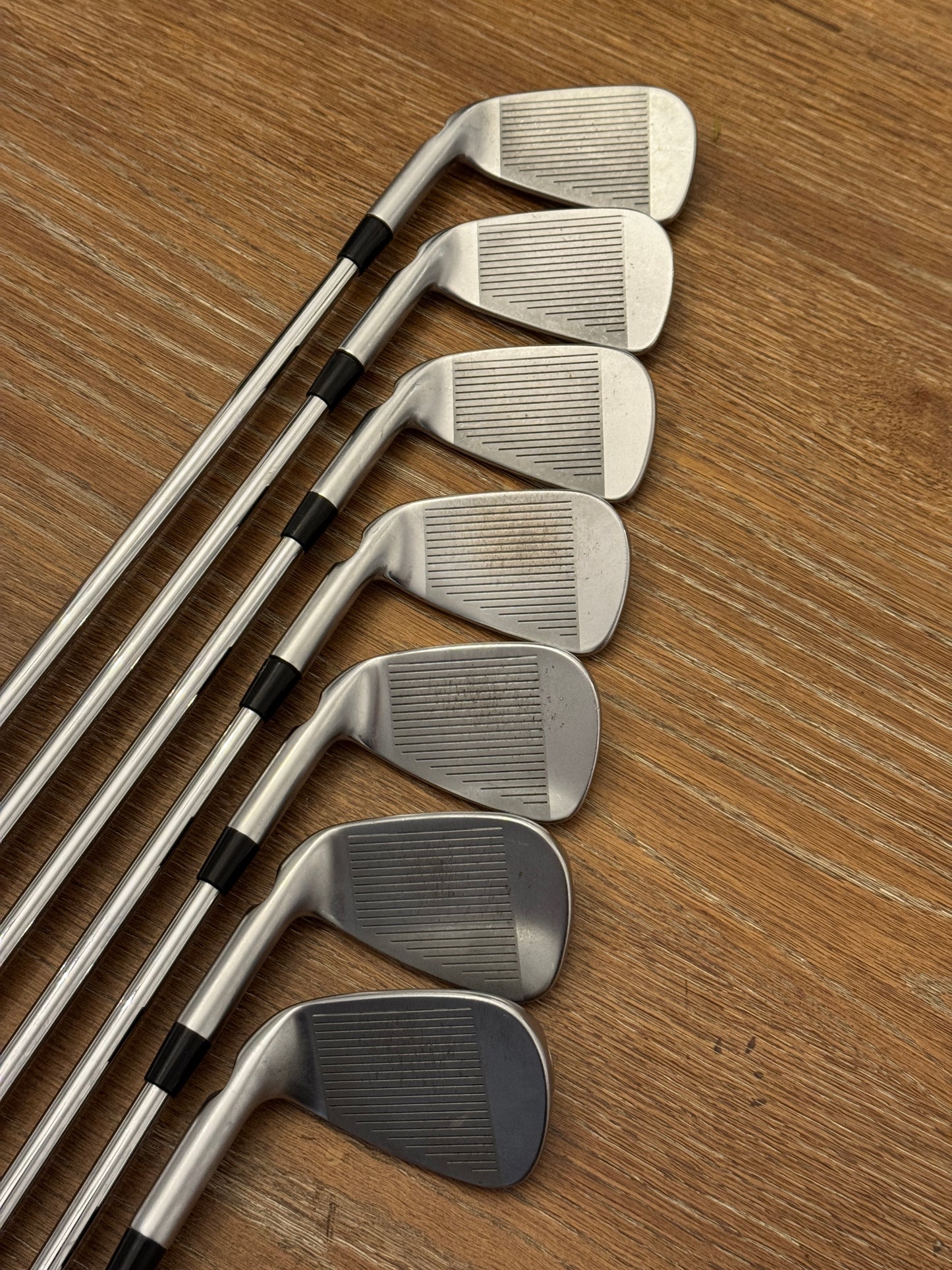 Ping i525 Iron Set +1/2” (4-PW) / Ping AWT 2.0 S shafts (stiff)