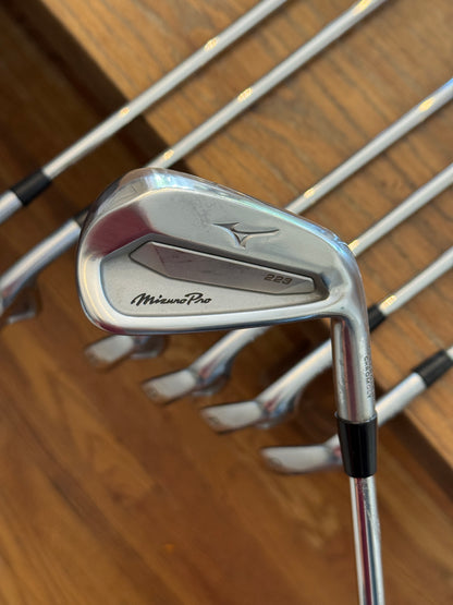 Mizuno Pro 223 Iron Set +1/2” (5-GW) / N.S. Pro Modus3 Tour115 S shafts (stiff)