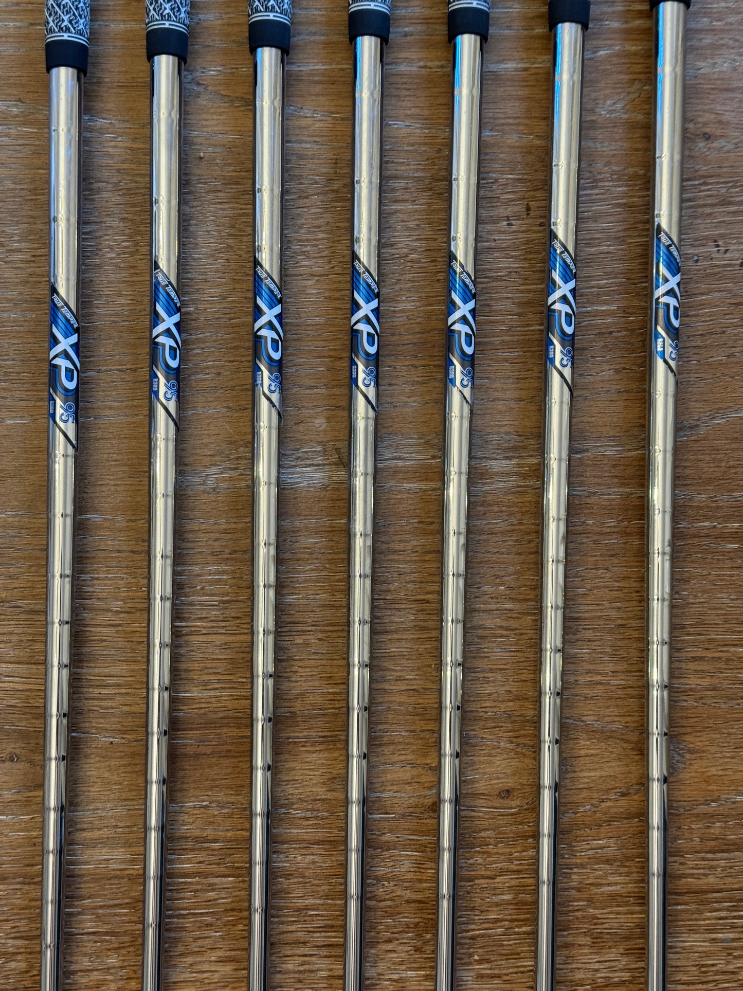 Callaway Rogue X Iron Set (5-GW) / True Temper XP 95 R300 shafts (regular)