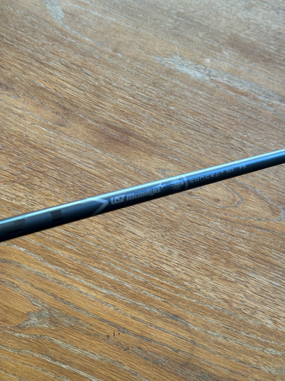 Mizuno JPX 925 Hot Metal Pro 4-iron / UST Mamiya Concept 90 F5 shaft (xtra stiff)