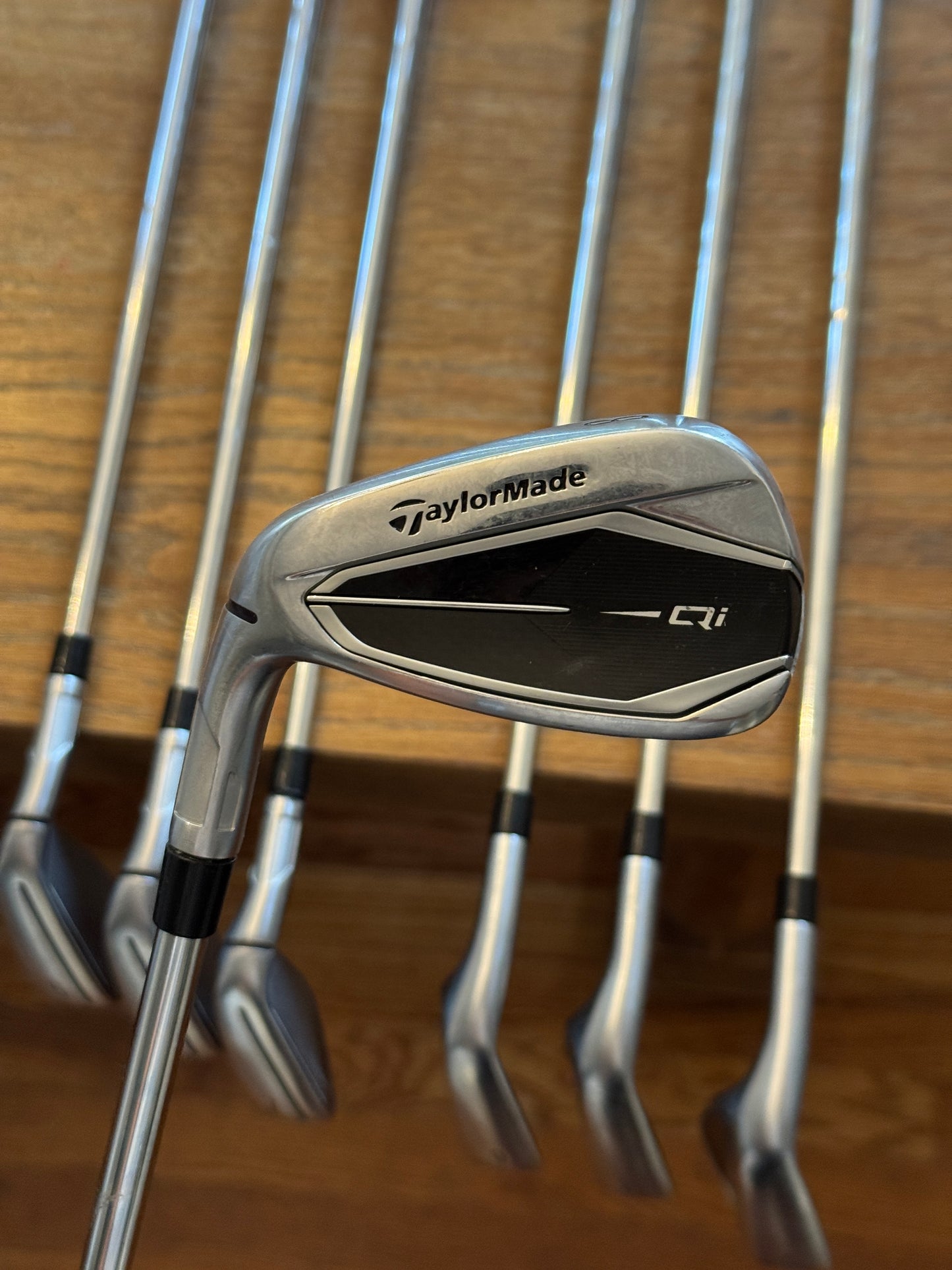 Taylormade Qi Iron Set LH (5-AW) / KBS Max MT 85 R shafts (regular)