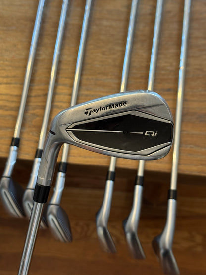 Taylormade Qi Iron Set LH (5-AW) / KBS Max MT 85 R shafts (regular)