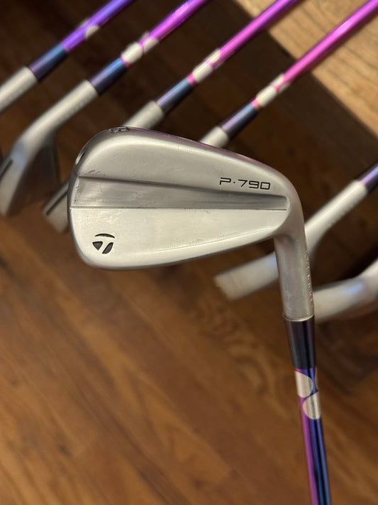 Taylormade P790 ‘23 Iron Set (5-AW) / KBS "Oil Spill" Tour Lite S shafts (stiff)
